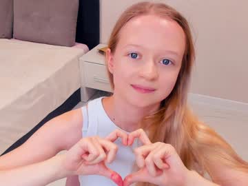 Cam for dianeevelyns