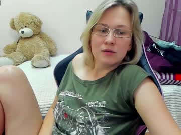 Cam for babe_moon