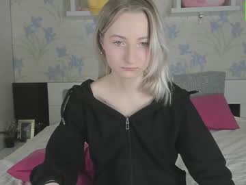 Cam for estermoon